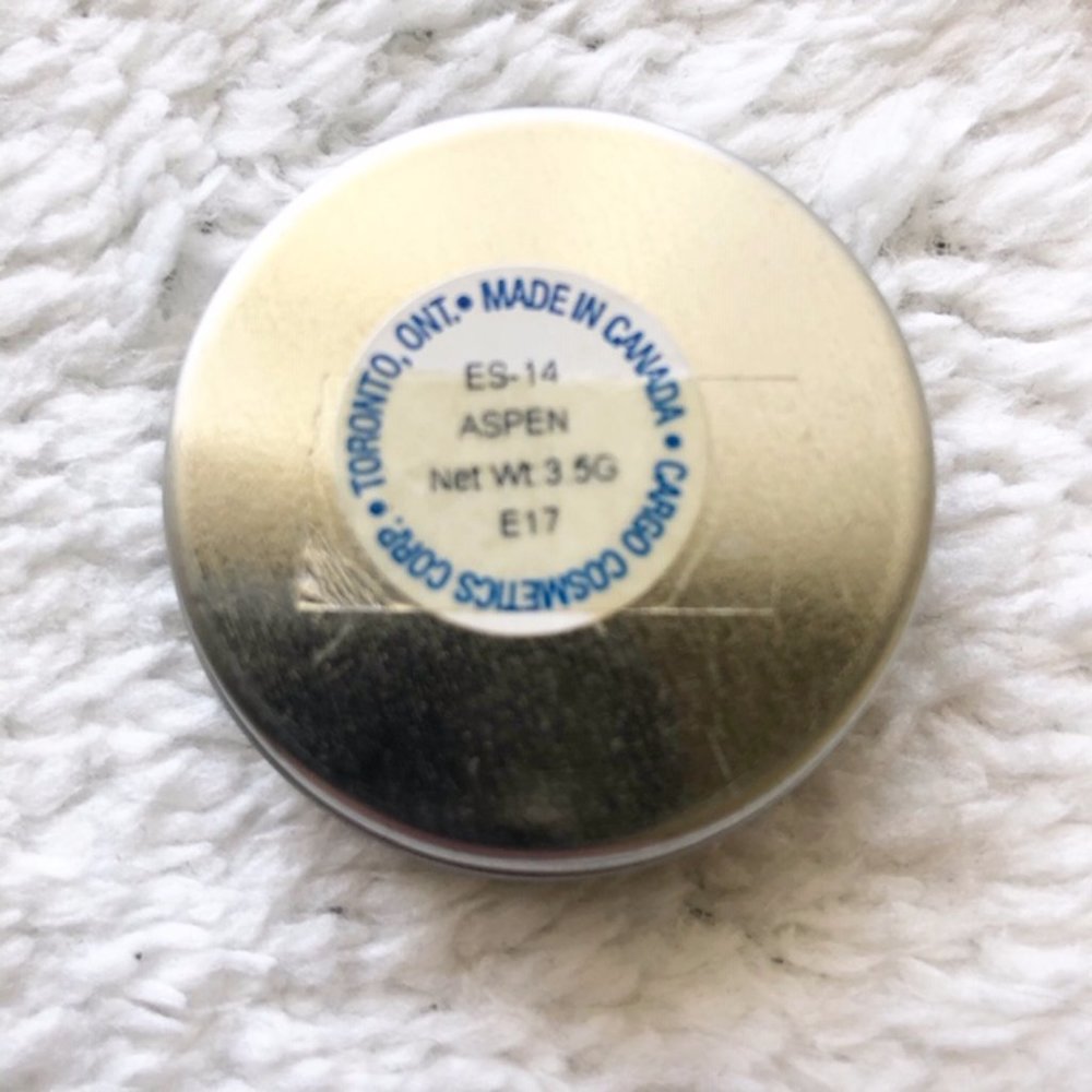 Aspen Eyeshadow Tin - Picture 2 of 2